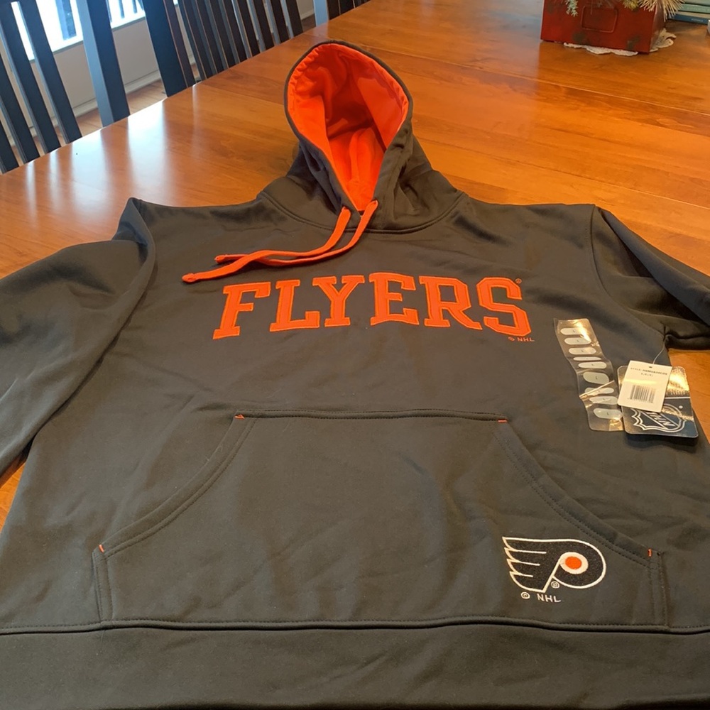 *NWT* Men’s NHL Flyers Hoodie - Picture 4 of 7